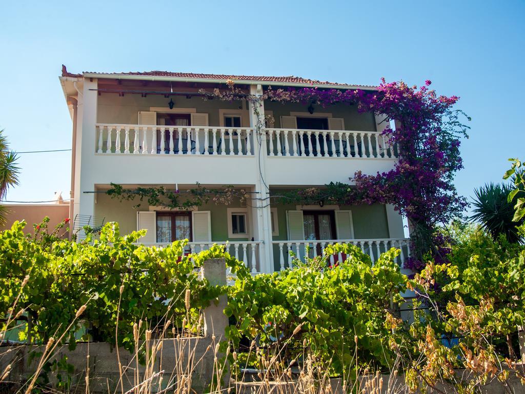 Eleni'S Studios Katelios Exterior photo
